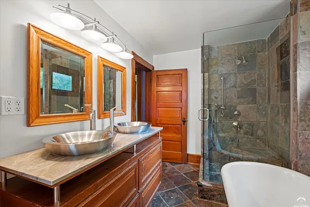 $499,900 | 817 Maine Street, Lawrence, KS 66044