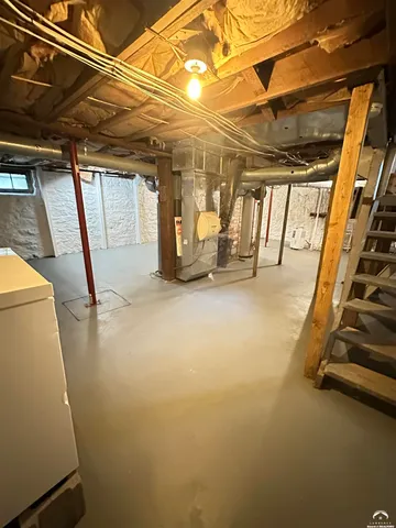 $499,900 | 817 Maine Street, Lawrence, KS 66044