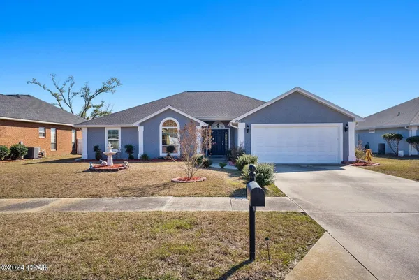 $2,600 | 3758 Bay Tree Road, Lynn Haven, FL 32444