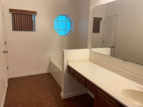 $2,700 | 5079 Northwest Fiddle Leaf Court, Port St. Lucie, FL 34986