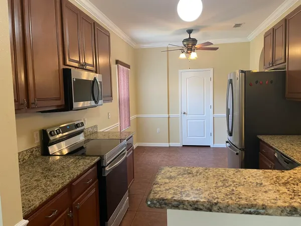 $2,700 | 5079 Northwest Fiddle Leaf Court, Port St. Lucie, FL 34986