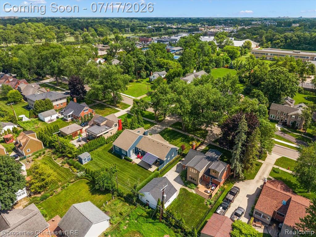 18244 Beverly Road Beverly Hills, MI 48025 - Photo 25 of 80