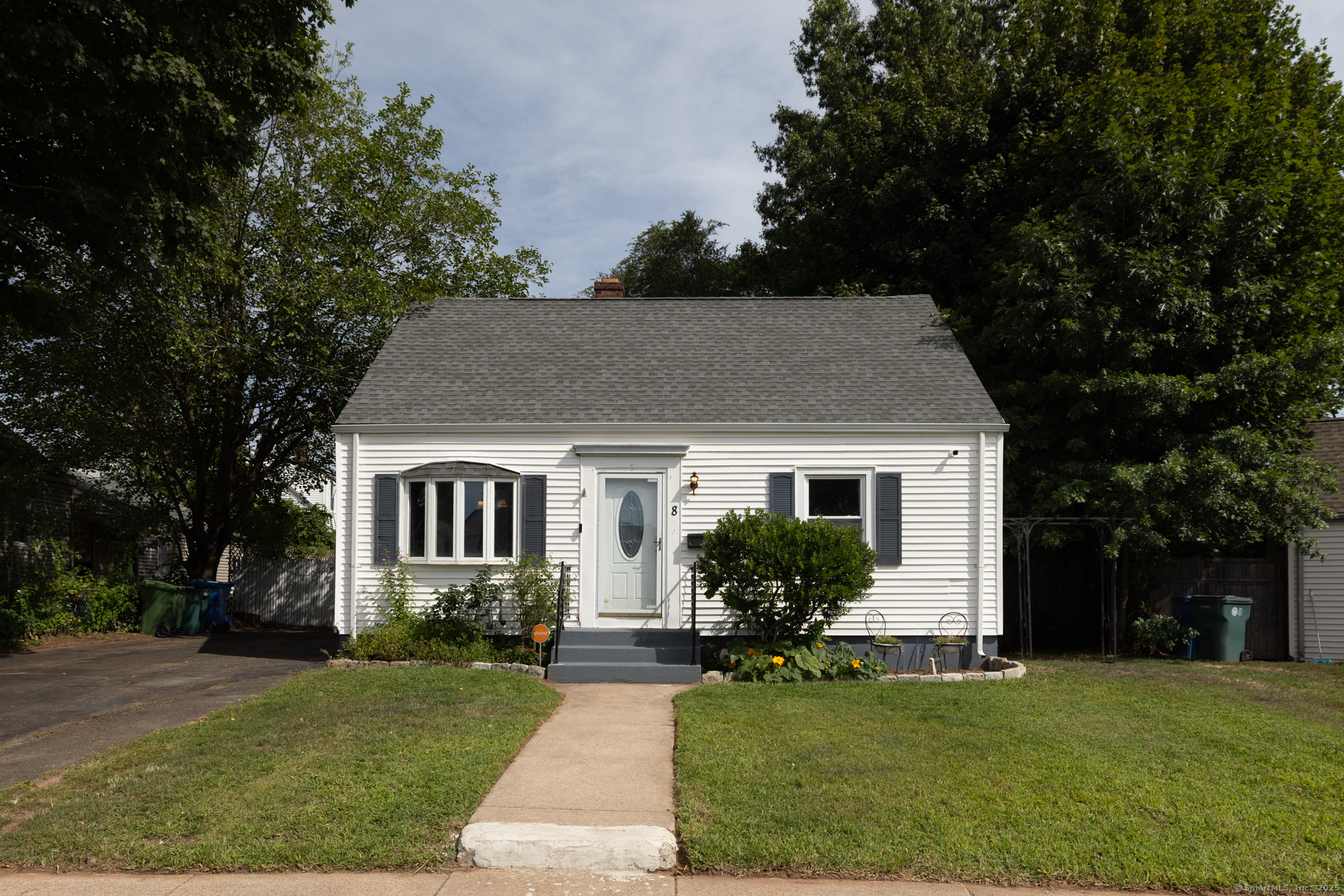 8 Thayer Street Hamden, CT 06514 - Photo 1 of 1