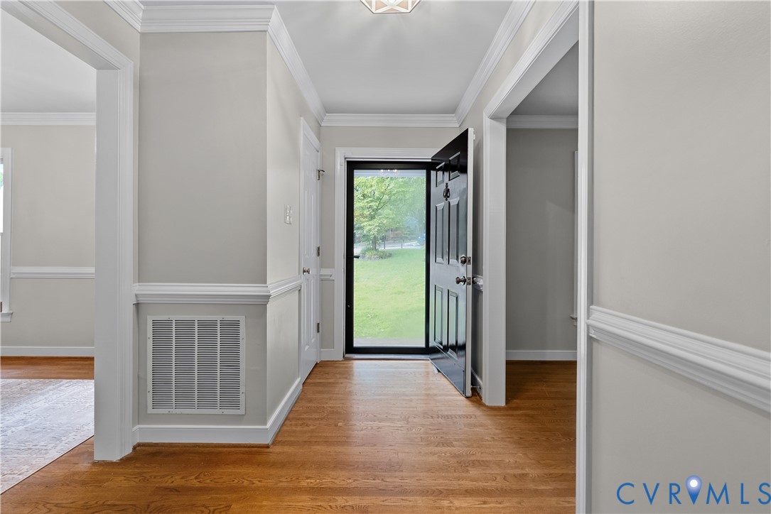 14308 Chimney House Road Midlothian, VA 23112 - Photo 5 of 52 Foyer featuring wood-finish flooring, light gray w