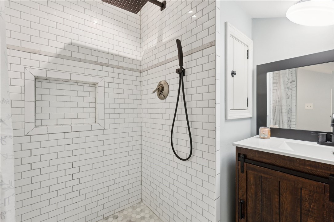 285 Pendar Road North Kingstown, RI 02852 - Photo 24 of 49 2nd Bathroom with shower stall