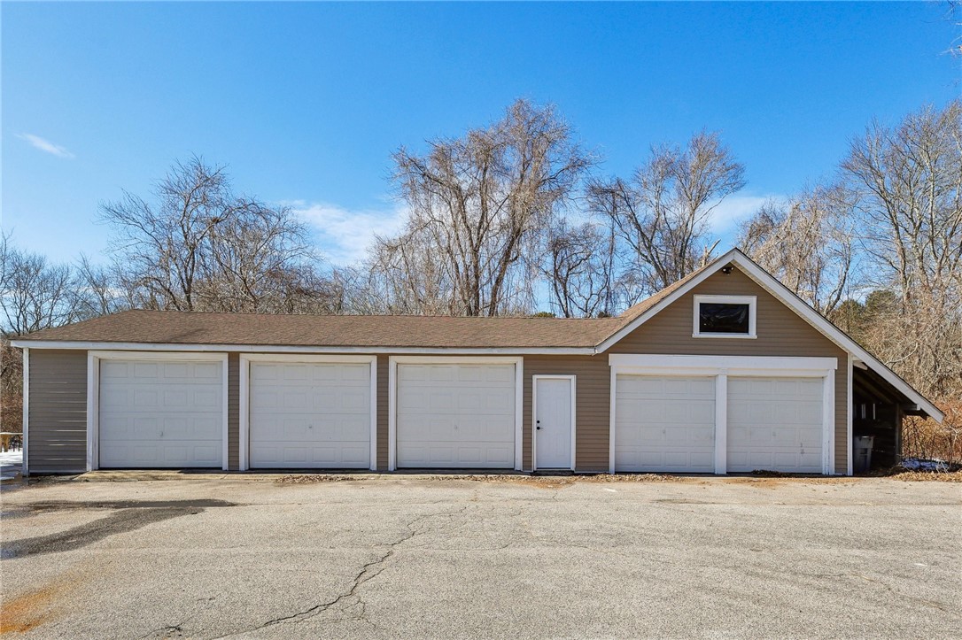285 Pendar Road North Kingstown, RI 02852 - Photo 45 of 49 5 Car Garage
