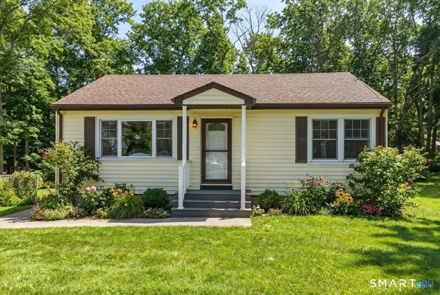 $439,000 | 97 Elmridge Road, Stonington, CT 06379