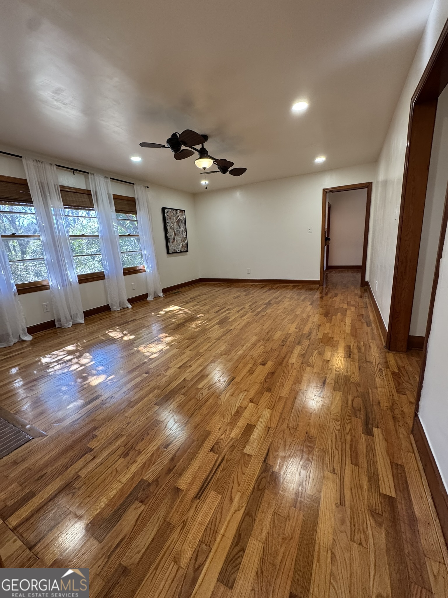 410 Sunset Circle Forsyth, GA 31029 - Photo 9 of 27 a view of a livingroom with a fireplace