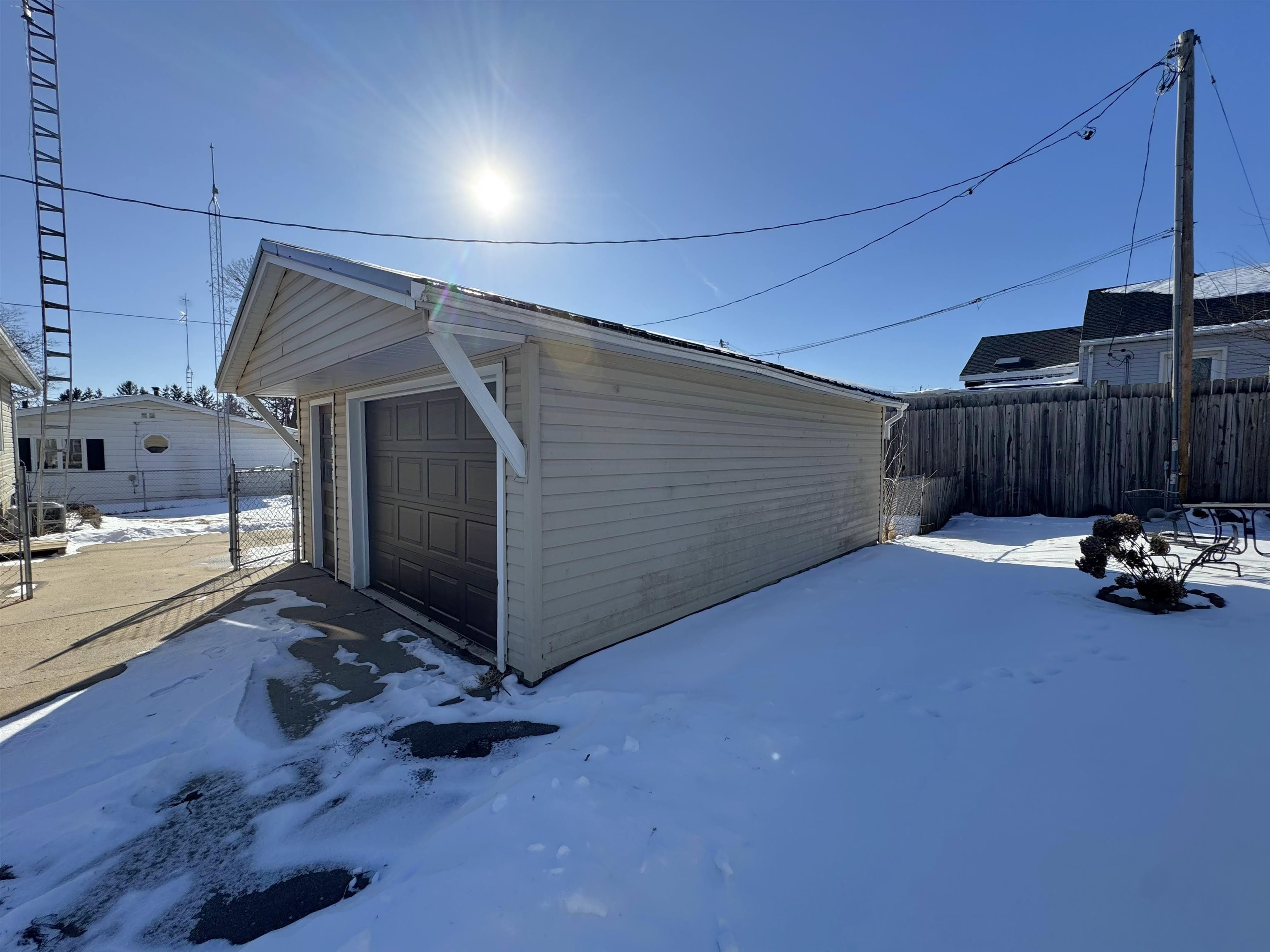 2207 12th Avenue Monroe, WI 53566 - Photo 9 of 46