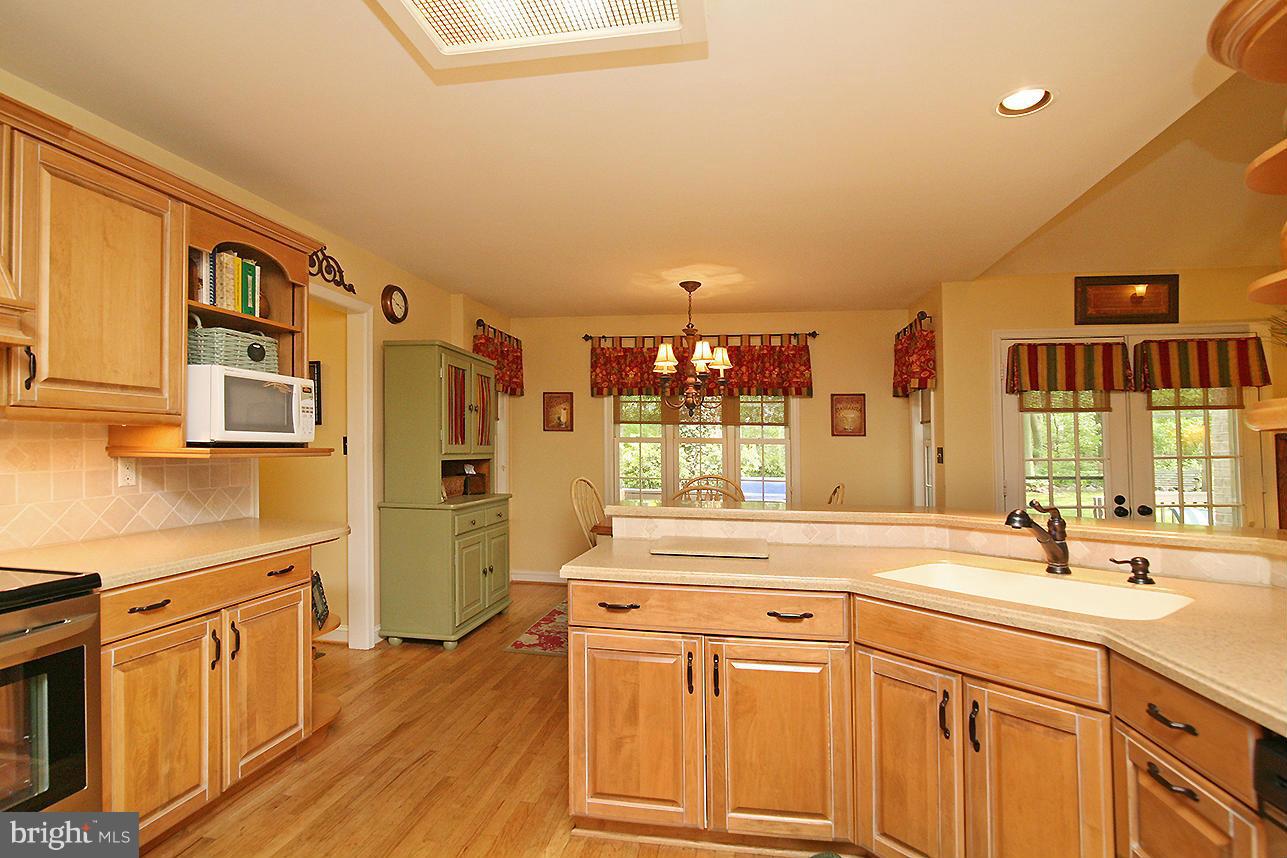 1085 Long Valley Road Westminster, MD 21158 - Photo 11 of 30 Kitchen