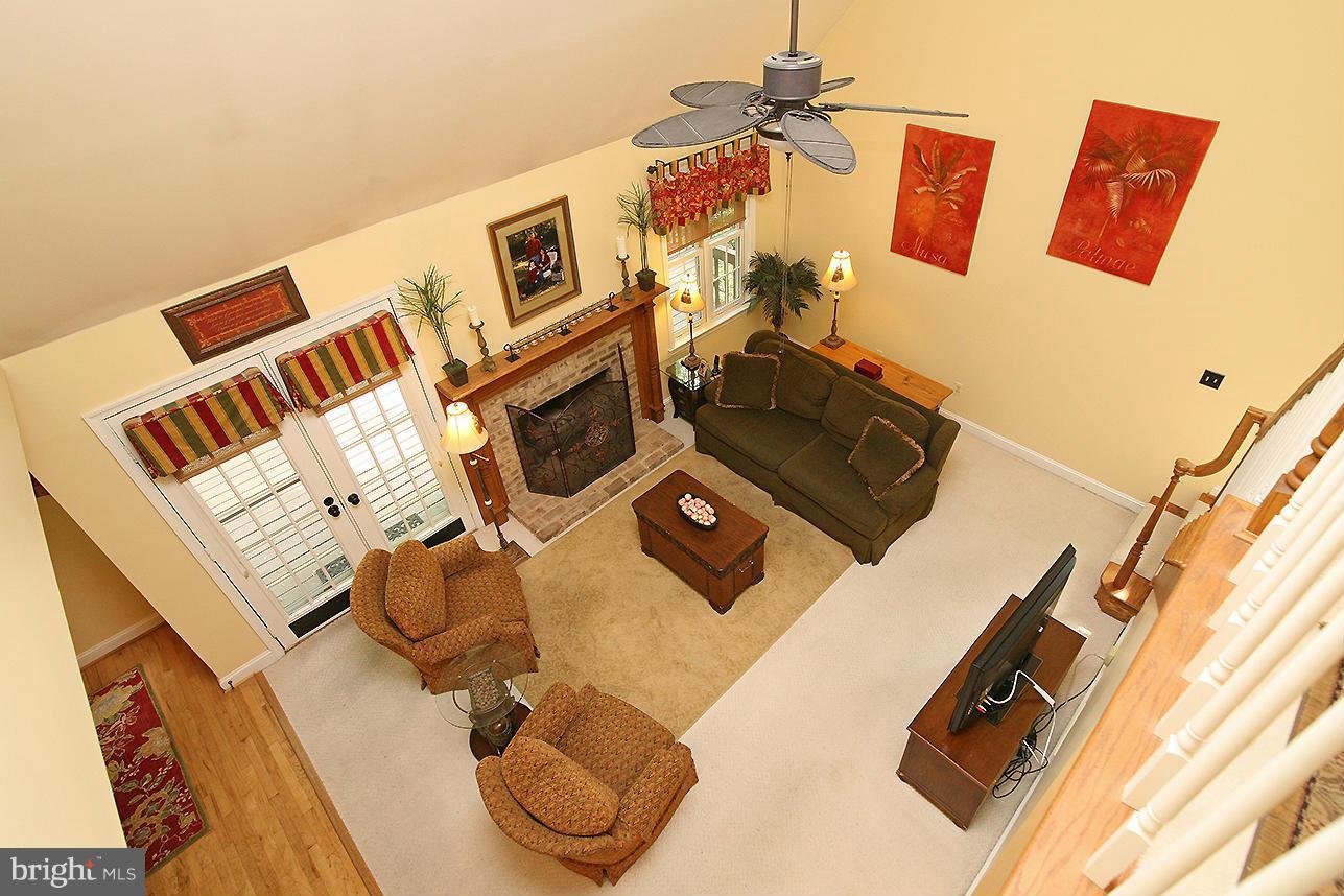 1085 Long Valley Road Westminster, MD 21158 - Photo 7 of 30 Living Room