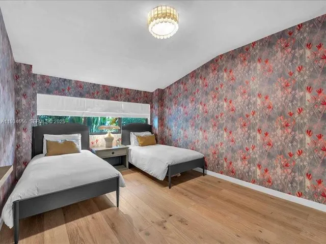 $13,000 | 920 West 47th Court, Miami Beach, FL 33140