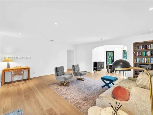 $13,000 | 920 West 47th Court, Miami Beach, FL 33140