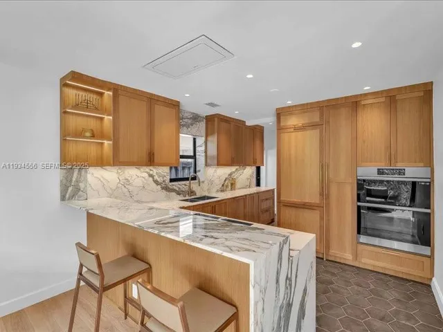 $13,000 | 920 West 47th Court, Miami Beach, FL 33140