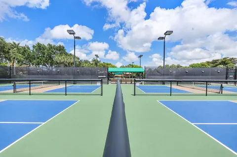 $399,999 | 7123 Vía Genova, Delray Beach, FL 33446