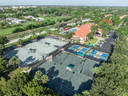 $399,999 | 7123 Vía Genova, Delray Beach, FL 33446