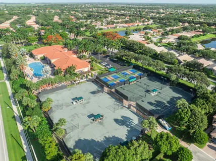 $399,999 | 7123 Vía Genova, Delray Beach, FL 33446