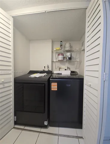 $2,500 | 9431 Southwest 4th Street, Unit 201, Miami, FL 33174