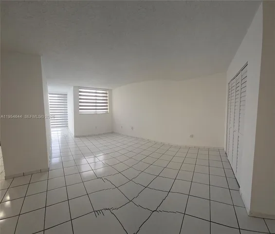 $2,500 | 9431 Southwest 4th Street, Unit 201, Miami, FL 33174