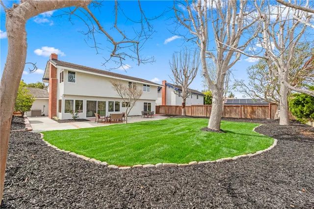 $2,595,000 | 6781 Lawn Haven Drive, Huntington Beach, CA 92648