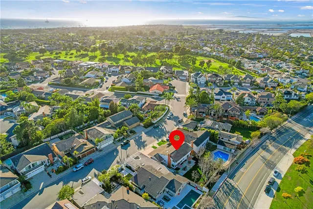 $2,595,000 | 6781 Lawn Haven Drive, Huntington Beach, CA 92648