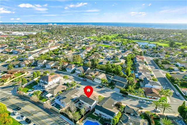 $2,595,000 | 6781 Lawn Haven Drive, Huntington Beach, CA 92648
