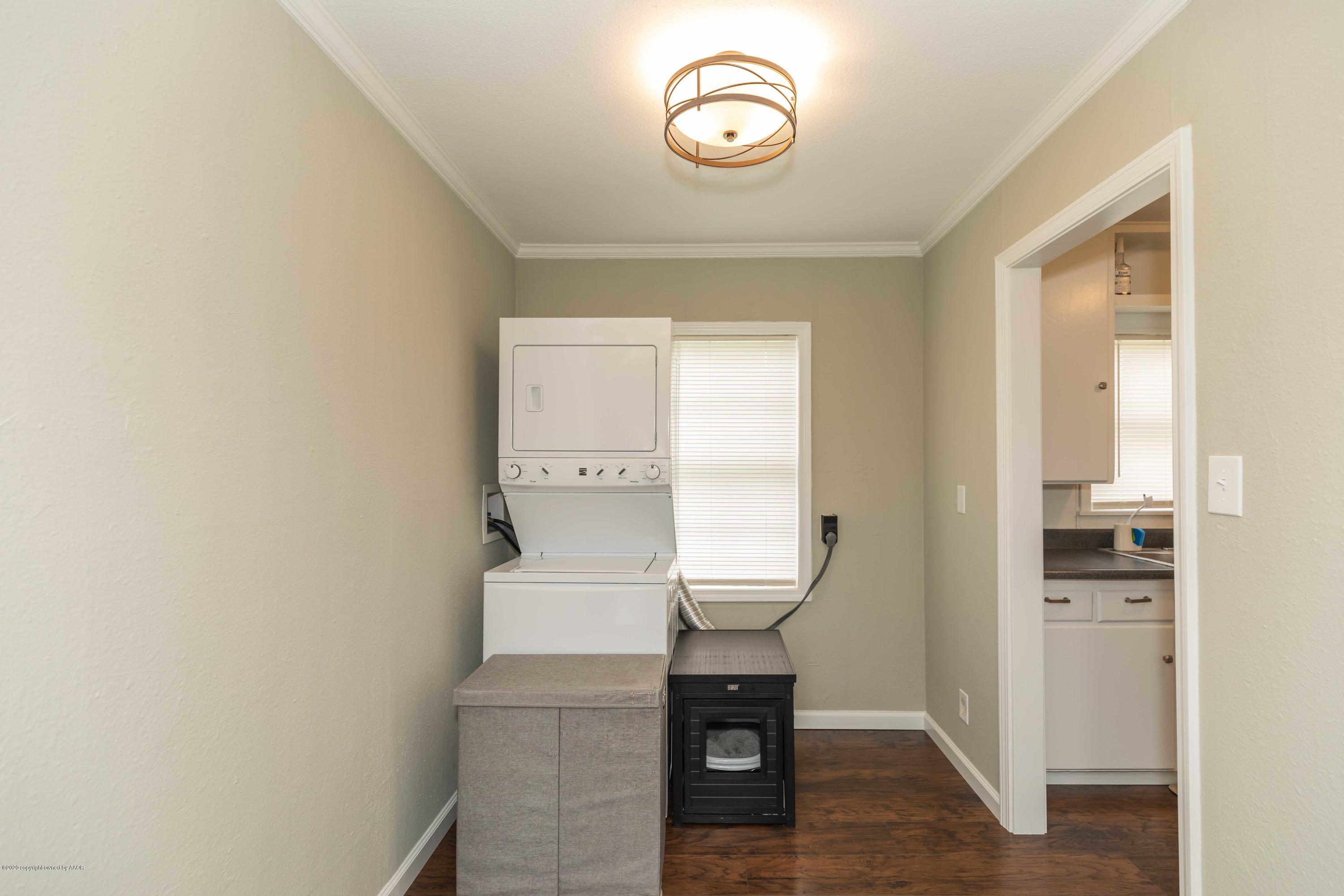 1509 North Spring Street Amarillo, TX 79107 - Photo 9 of 25 DINING VIEW 1