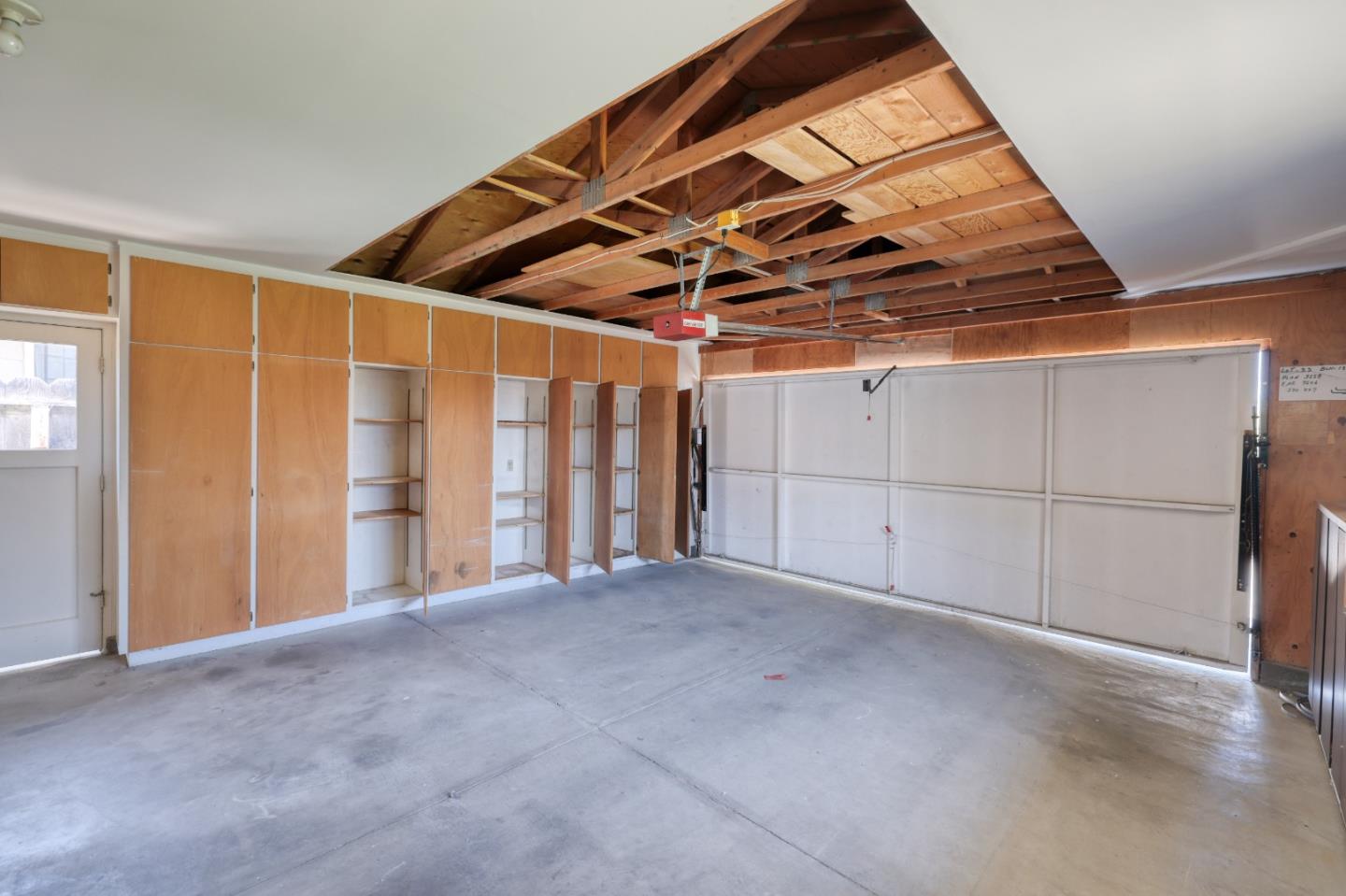 13 Victor Circle Salinas, CA 93907 - Photo 10 of 18 a view of an empty room