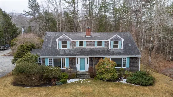 $670,000 | 200 Mistic Avenue, Rockport, ME 04856