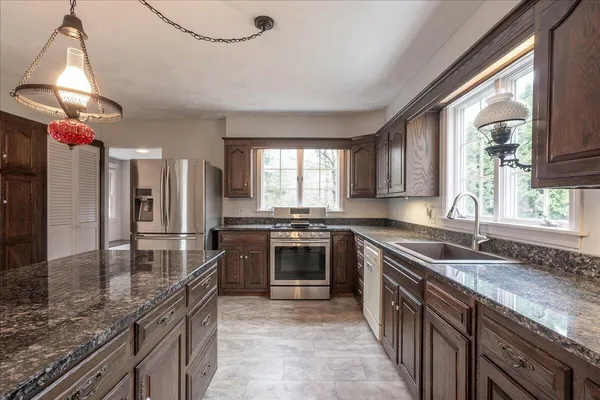 $670,000 | 200 Mistic Avenue, Rockport, ME 04856