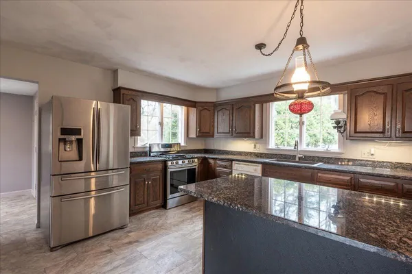 $670,000 | 200 Mistic Avenue, Rockport, ME 04856