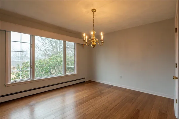 $670,000 | 200 Mistic Avenue, Rockport, ME 04856