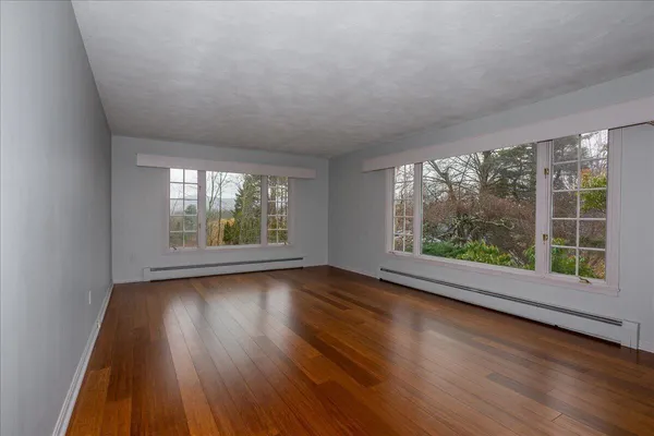 $670,000 | 200 Mistic Avenue, Rockport, ME 04856