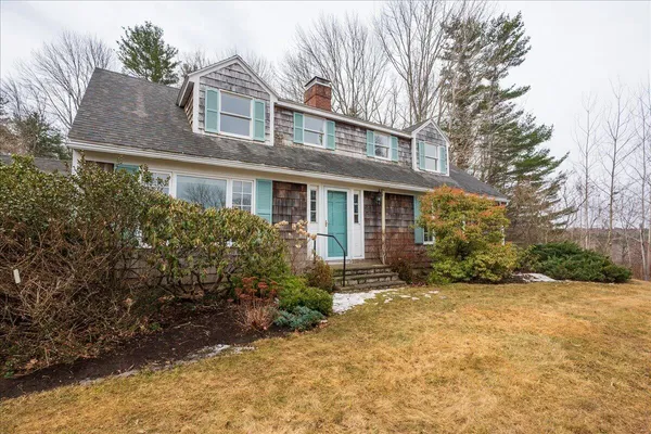 $670,000 | 200 Mistic Avenue, Rockport, ME 04856