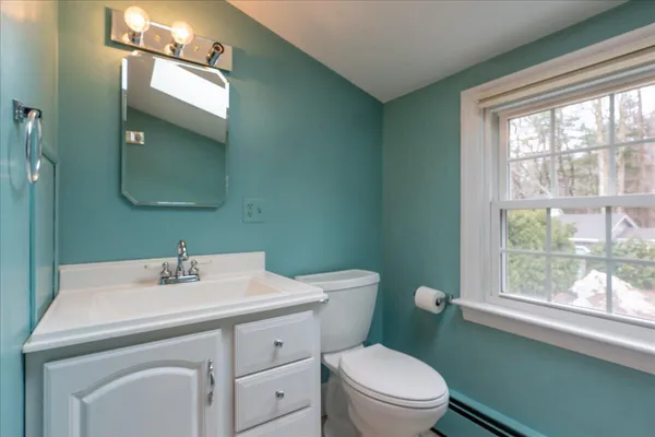 $670,000 | 200 Mistic Avenue, Rockport, ME 04856