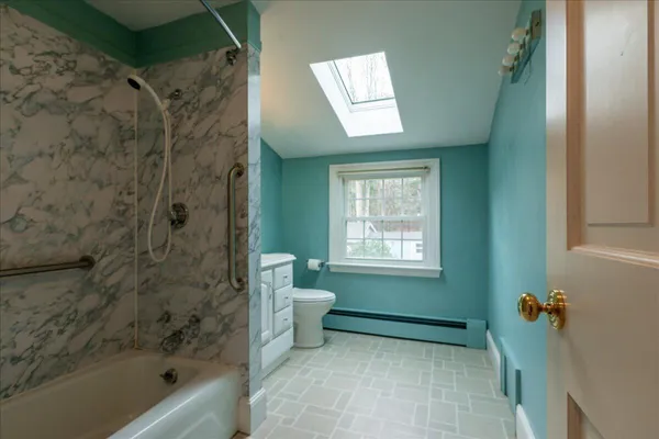 $670,000 | 200 Mistic Avenue, Rockport, ME 04856