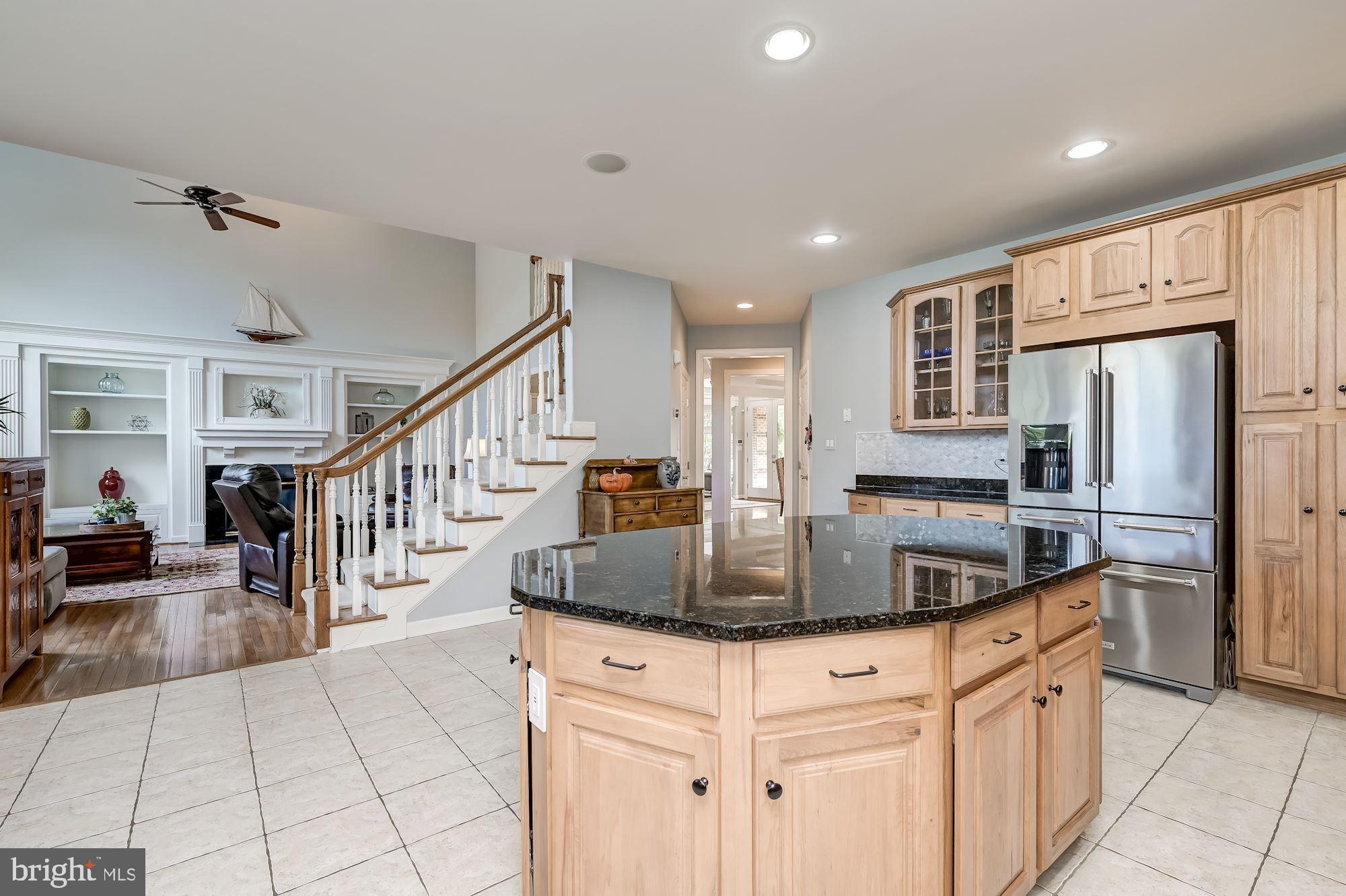 18518 Crestmount Road Boyds, MD 20841 - Photo 18 of 91 Gourmet Eat-In Kitchen