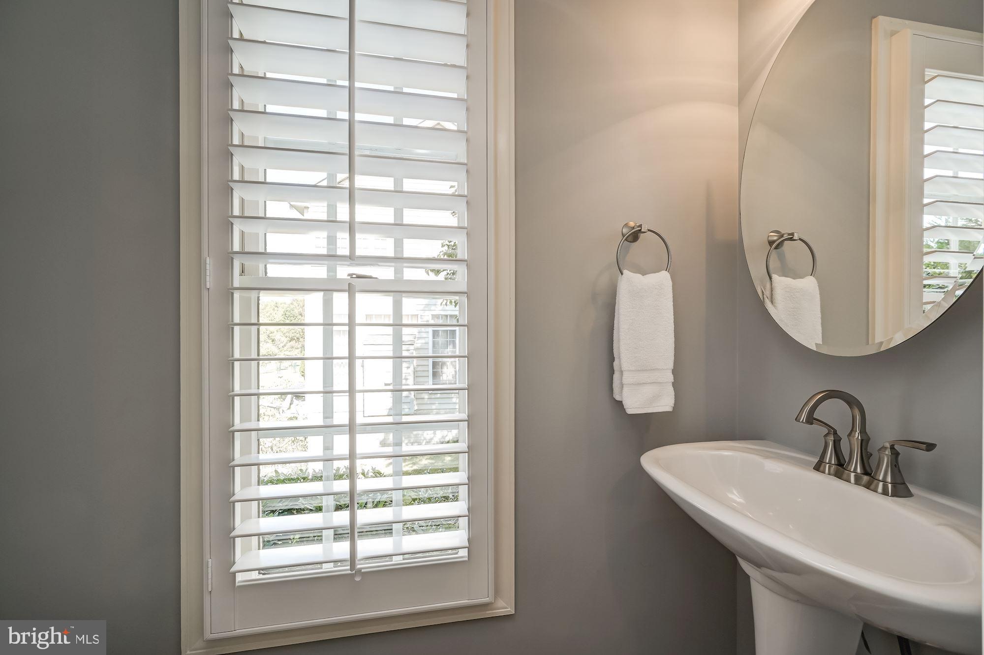 18518 Crestmount Road Boyds, MD 20841 - Photo 31 of 91 Powder Room