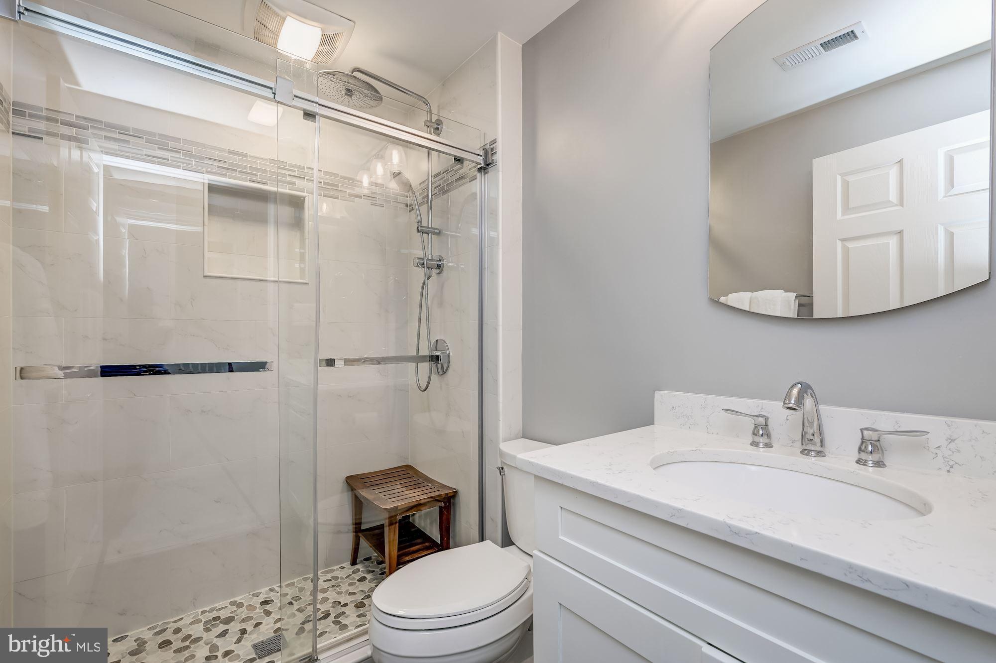 18518 Crestmount Road Boyds, MD 20841 - Photo 50 of 91 Full Bath