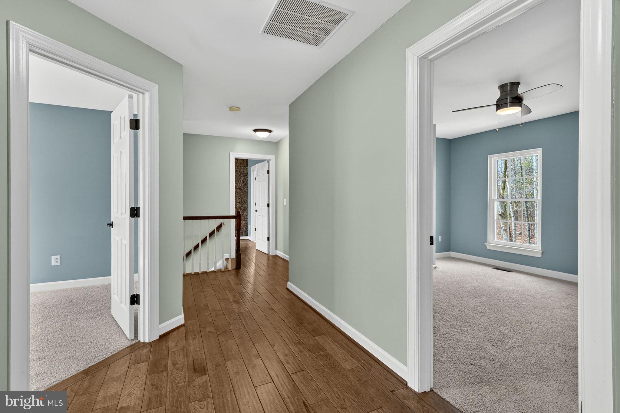 42943 Gotham Way Ashburn, VA 20147 - Photo 29 of 53 Upstairs hallway