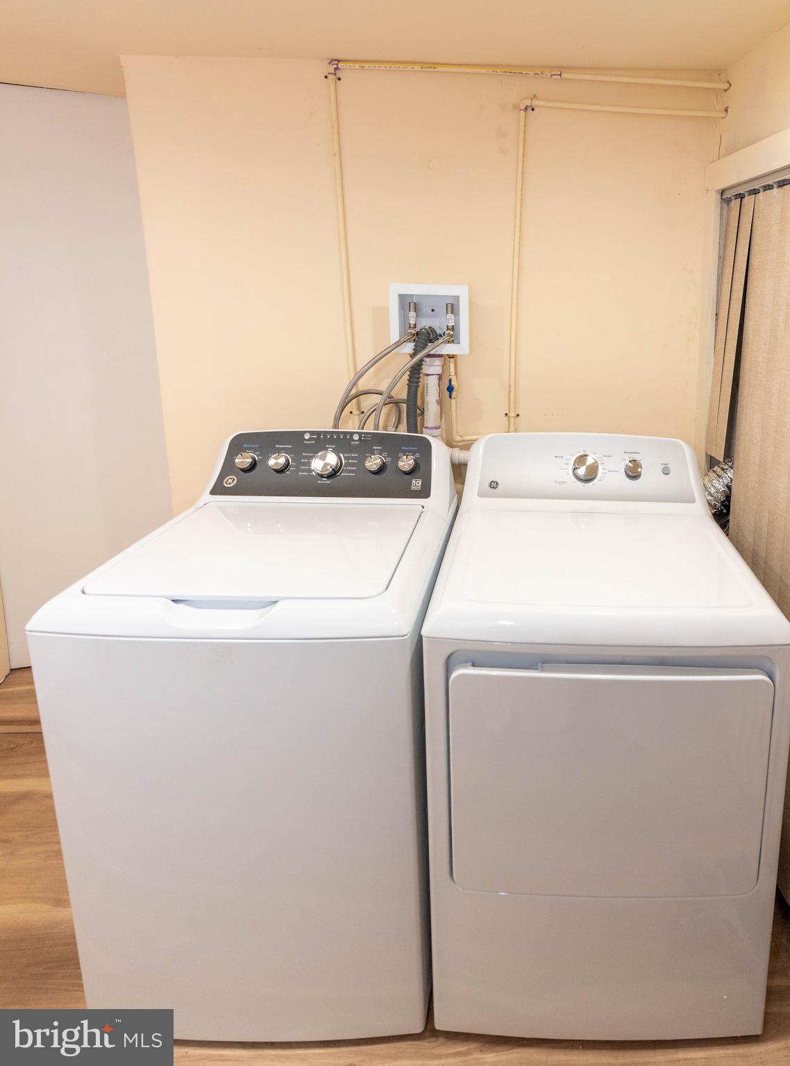 2000 Hollins Ferry Road Baltimore, MD 21230 - Photo 20 of 43 a utility room with dryer and washer