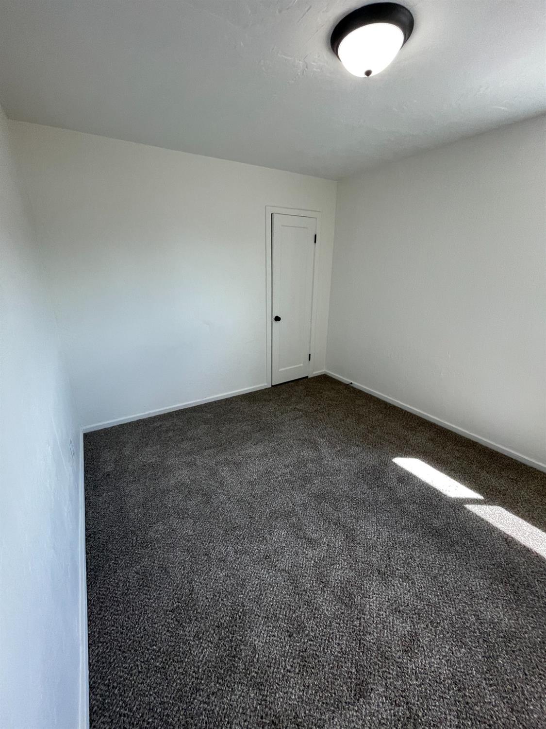 548 East August Avenue Reedley, CA 93654 - Photo 20 of 37 Gallery Image 20