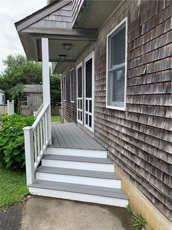 28 Angell Road Narragansett, RI 02882 - Photo 18 of 19