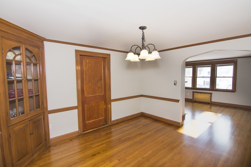 166 Laurel Street Melrose, MA 02176 - Photo 4 of 13