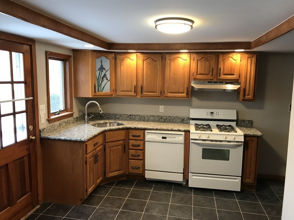 166 Laurel Street Melrose, MA 02176 - Photo 5 of 13