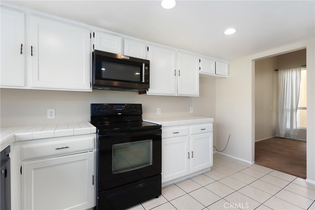 23421 Devonshire Drive Lake Forest, CA 92630 - Photo 16 of 38