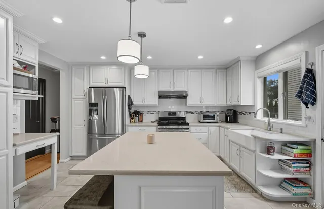 $899,000 | 12 Crestview Drive, White Plains, NY 10604