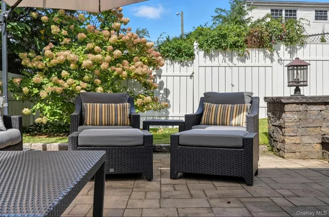 $899,000 | 12 Crestview Drive, White Plains, NY 10604