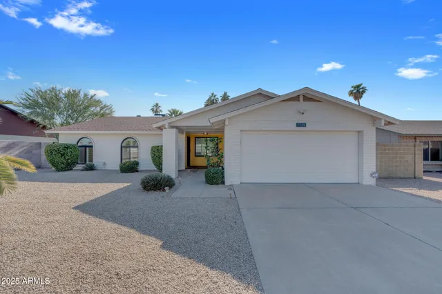 $565,000 | 1739 West Banff Ln., Phoenix, AZ 85023