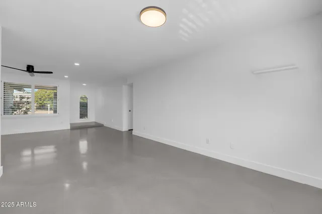 $549,900 | 1739 West Banff Ln., Phoenix, AZ 85023